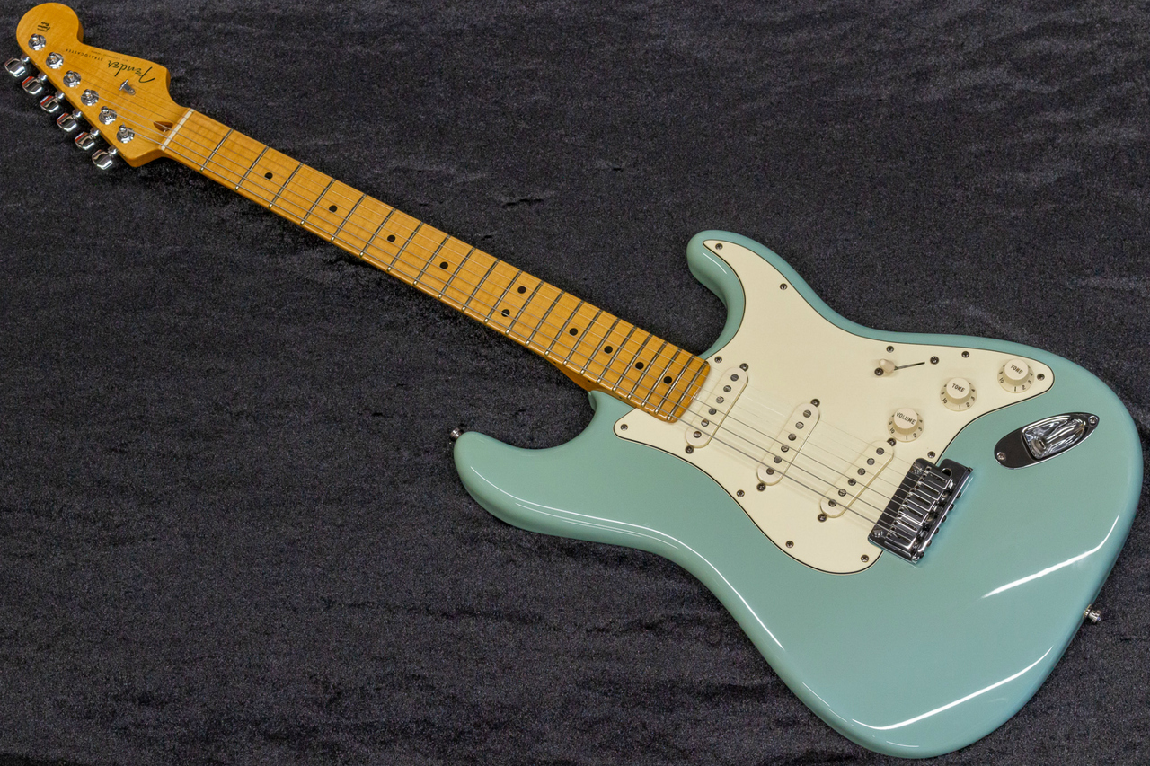 ギター Fender USA Custom Shop Stratocaster 2008 Fender Custom Shop Custom Classic Stratocaster 2008 Daphne Blue