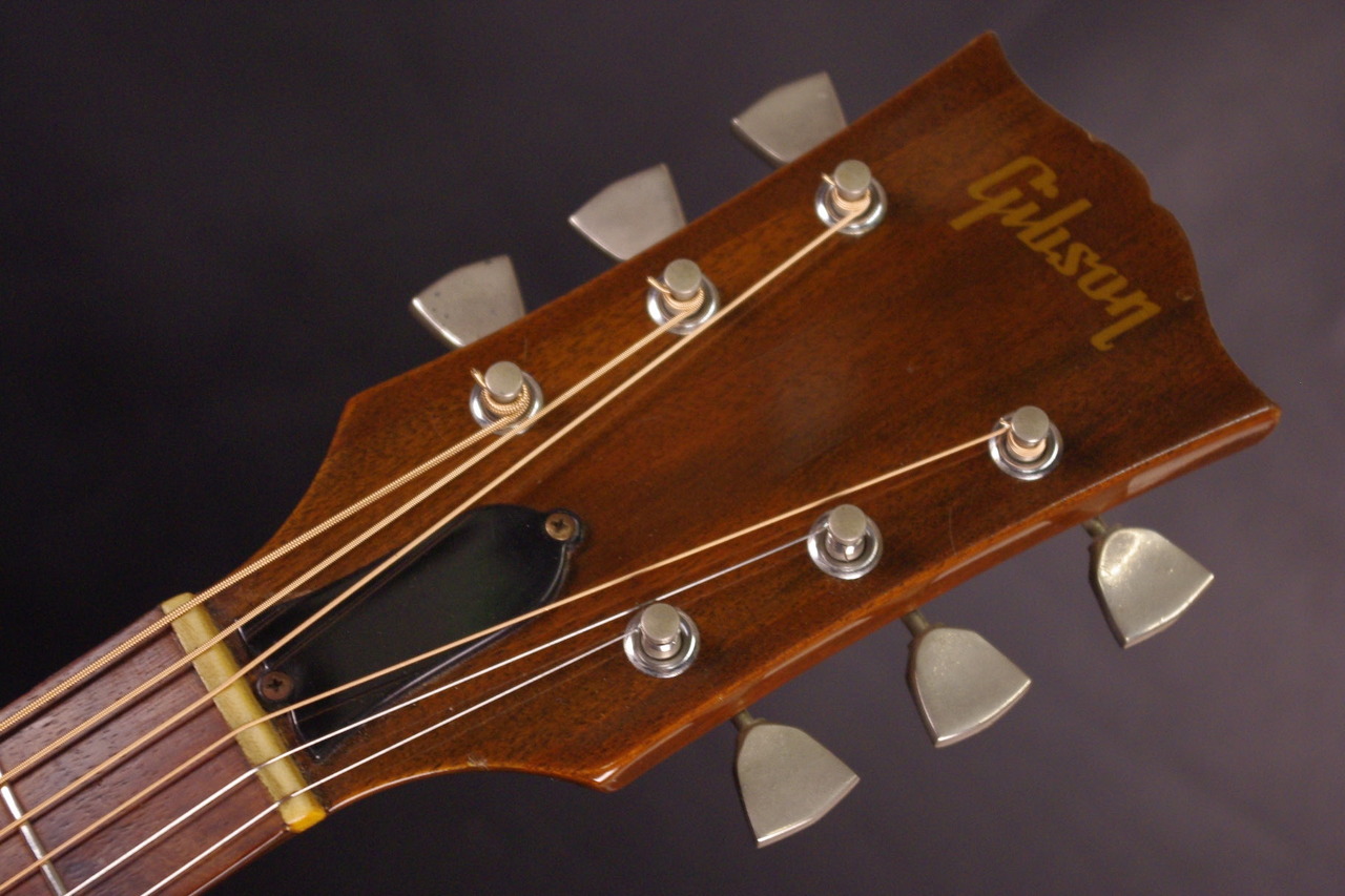 Gibson J-50 DELUXE（ビンテージ）【楽器検索デジマート】