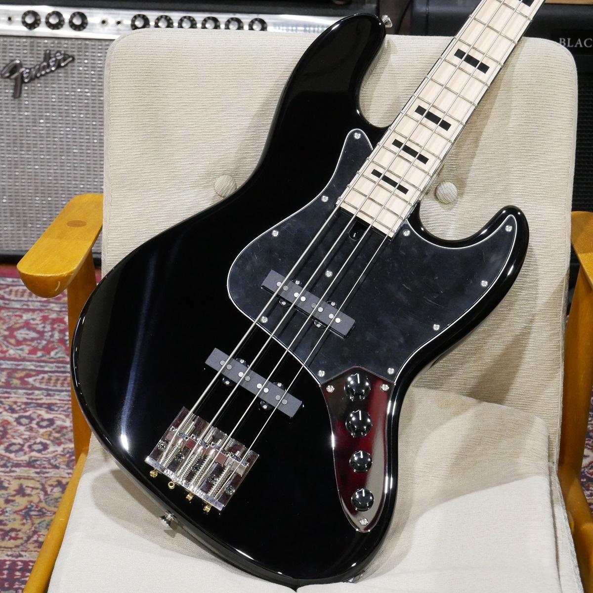 TUNE 4弦 アクティブ ベース TUNE TXJ-4 TUNEオリジナルデザインの4弦ベース！良いアッシュ