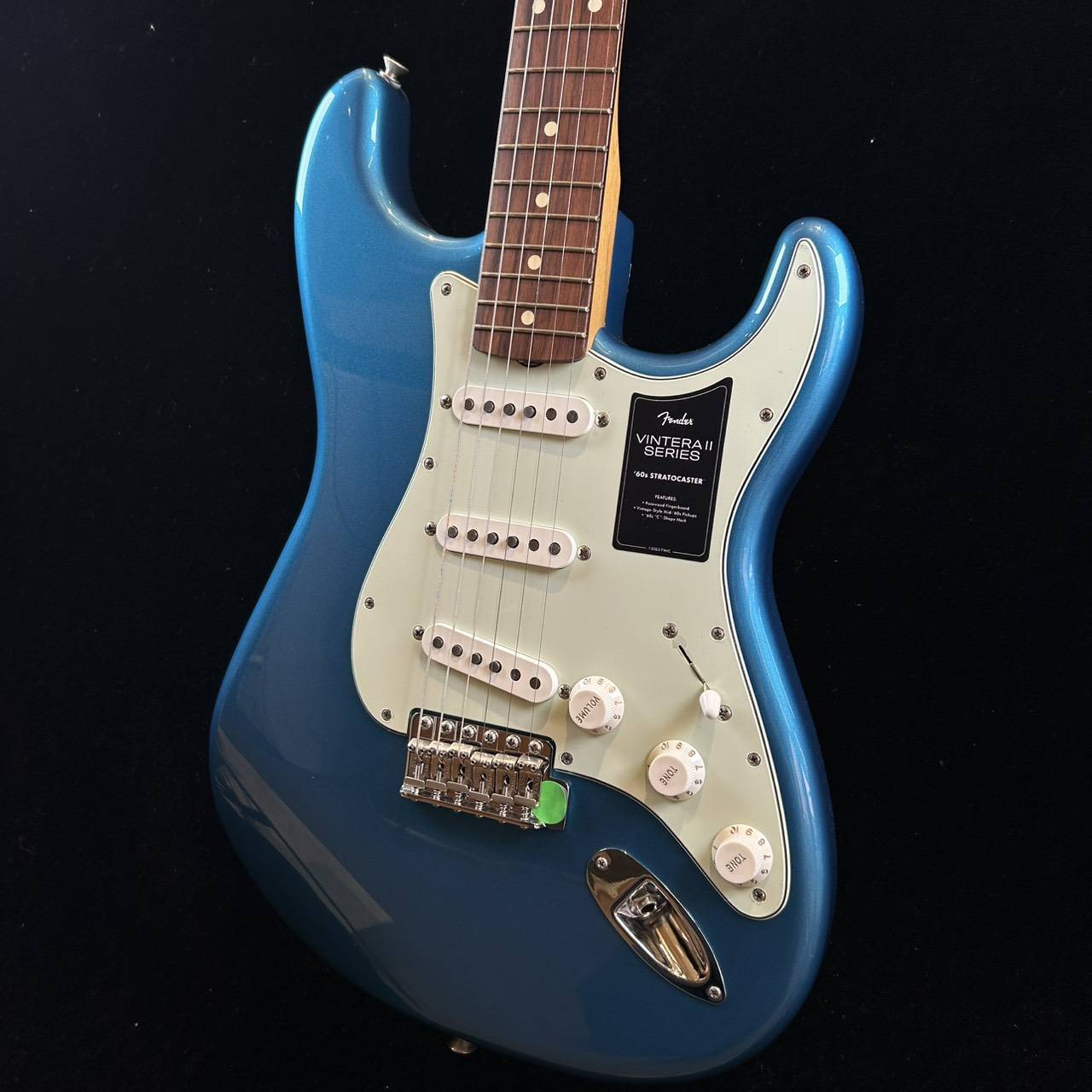 大幅値下げ Great Lake ヴィンテージギター (型番不明) Fender Vintera II '60s Stratocaster - Lake Placid Blue 現物画像