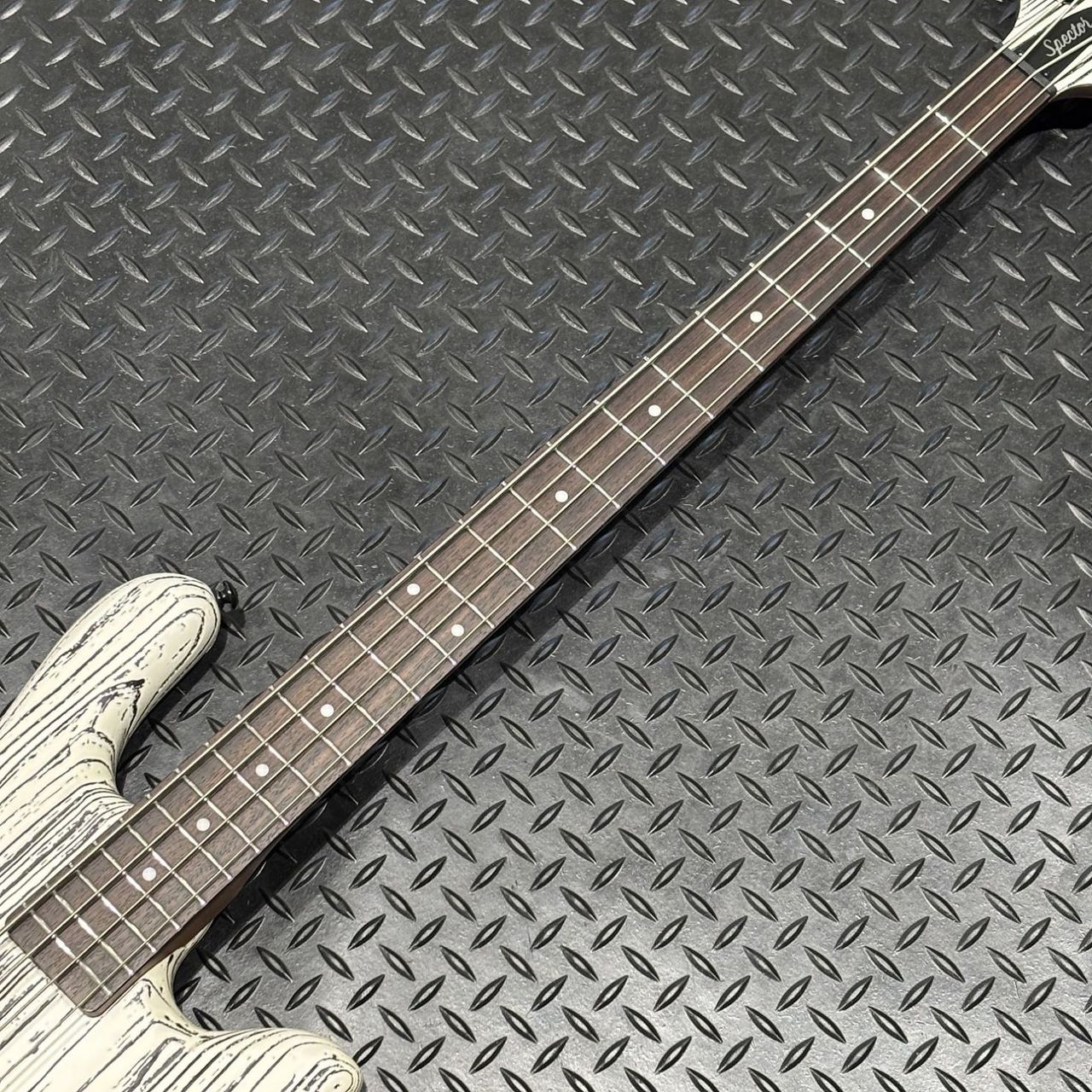spector ベース Legend 4 Standard by Spector Bass Guitars