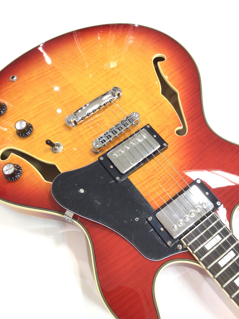 【新春特価！】Sire H7 Larry Carlton 2024 山野楽器 新春特価！】Sire H7 Larry Carlton 2024 山野楽器 Sire Larry