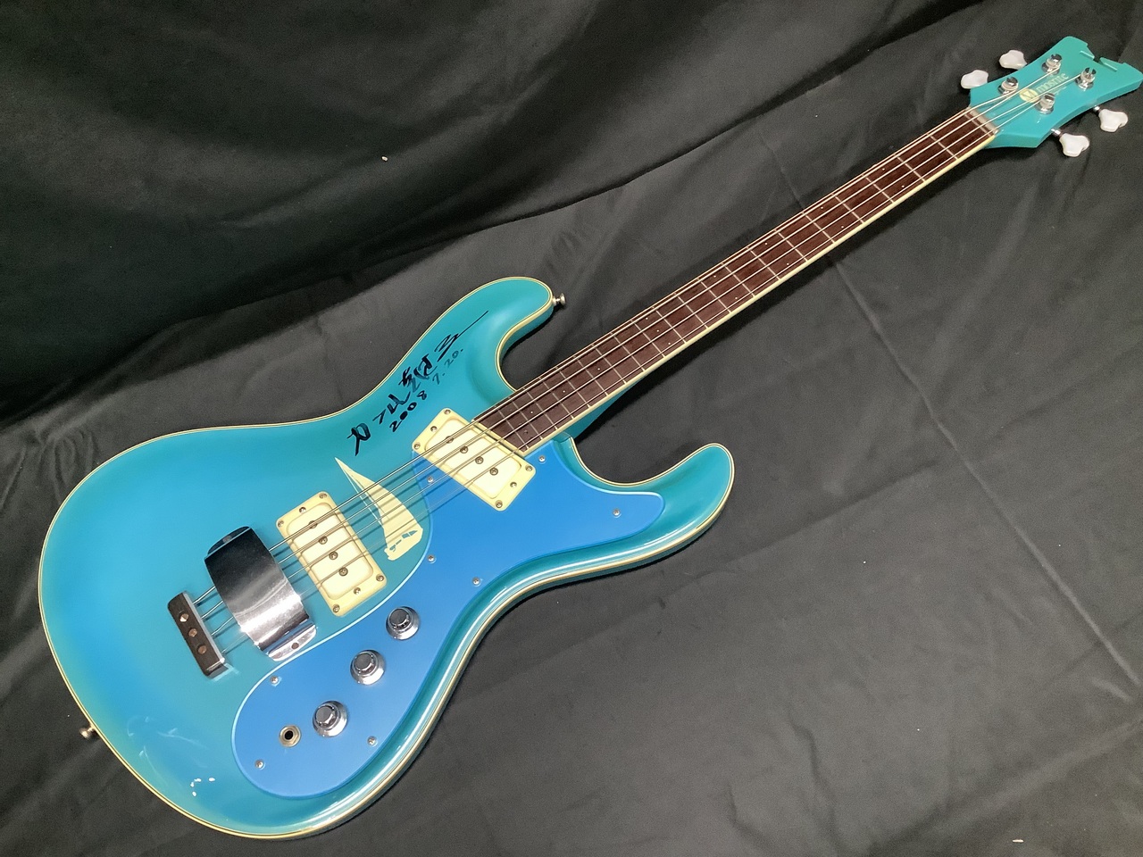 Mosrite オーダーモデル KYB001 加山雄三氏のサイン入り (モズライト ベース )（中古）【楽器検索デジマート】