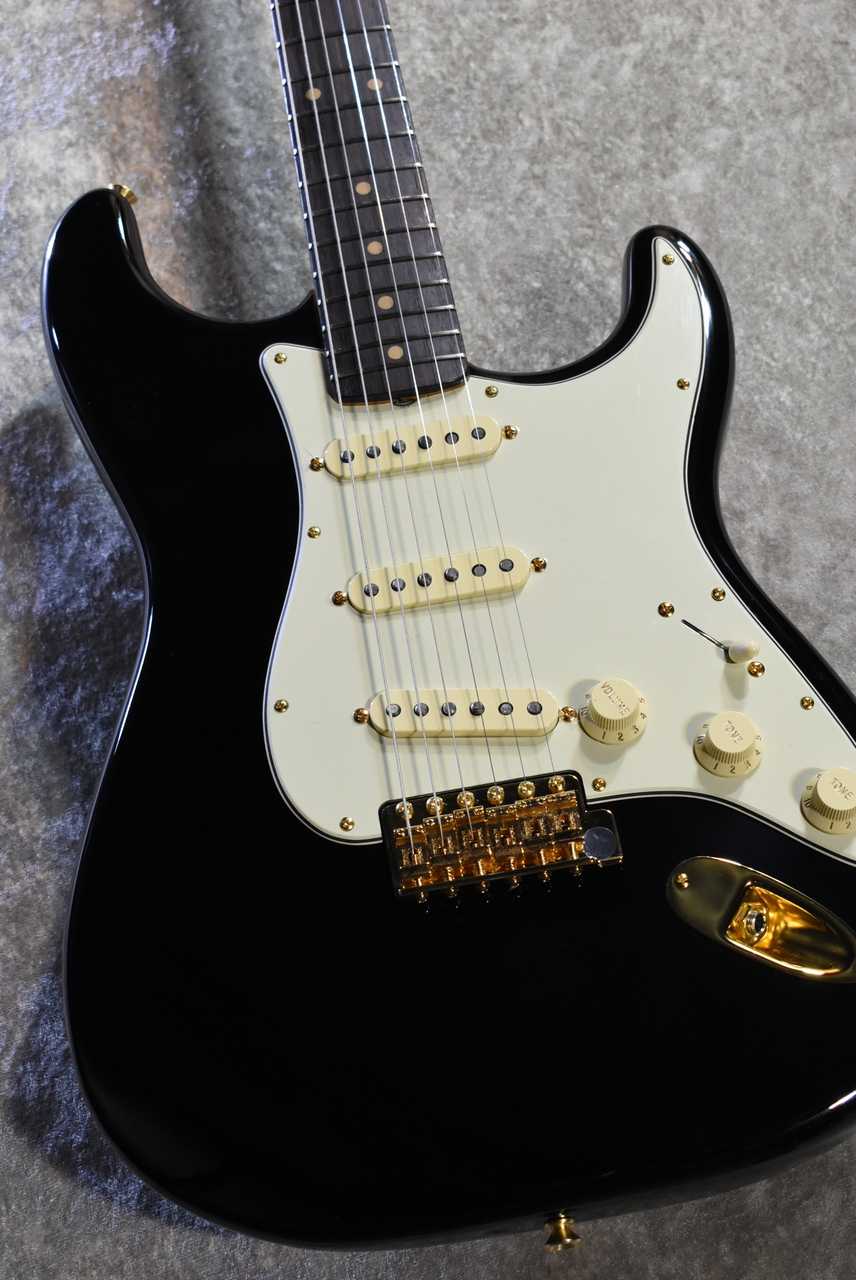 Fender LTD American Vintage II 1961 Stratocaster Gold Hardware
