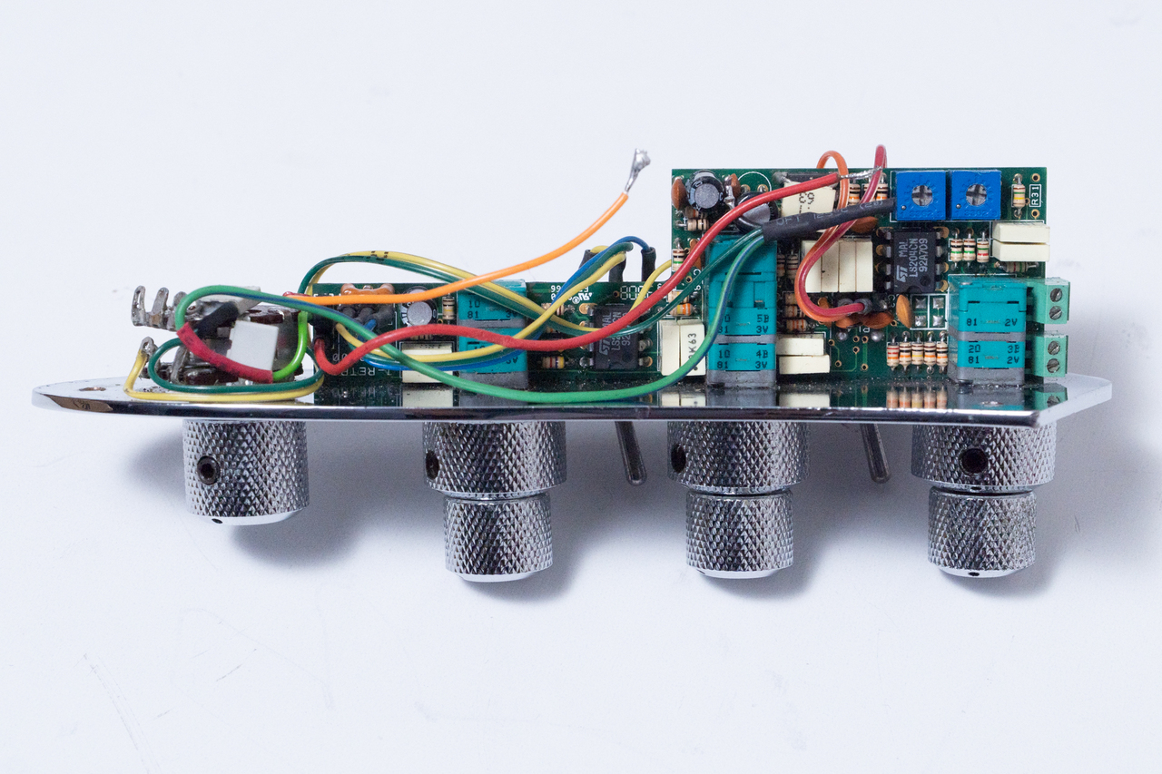 East-UK (John East) J-RETRO 01 DELUXE Onboard Preamp【GIB横浜