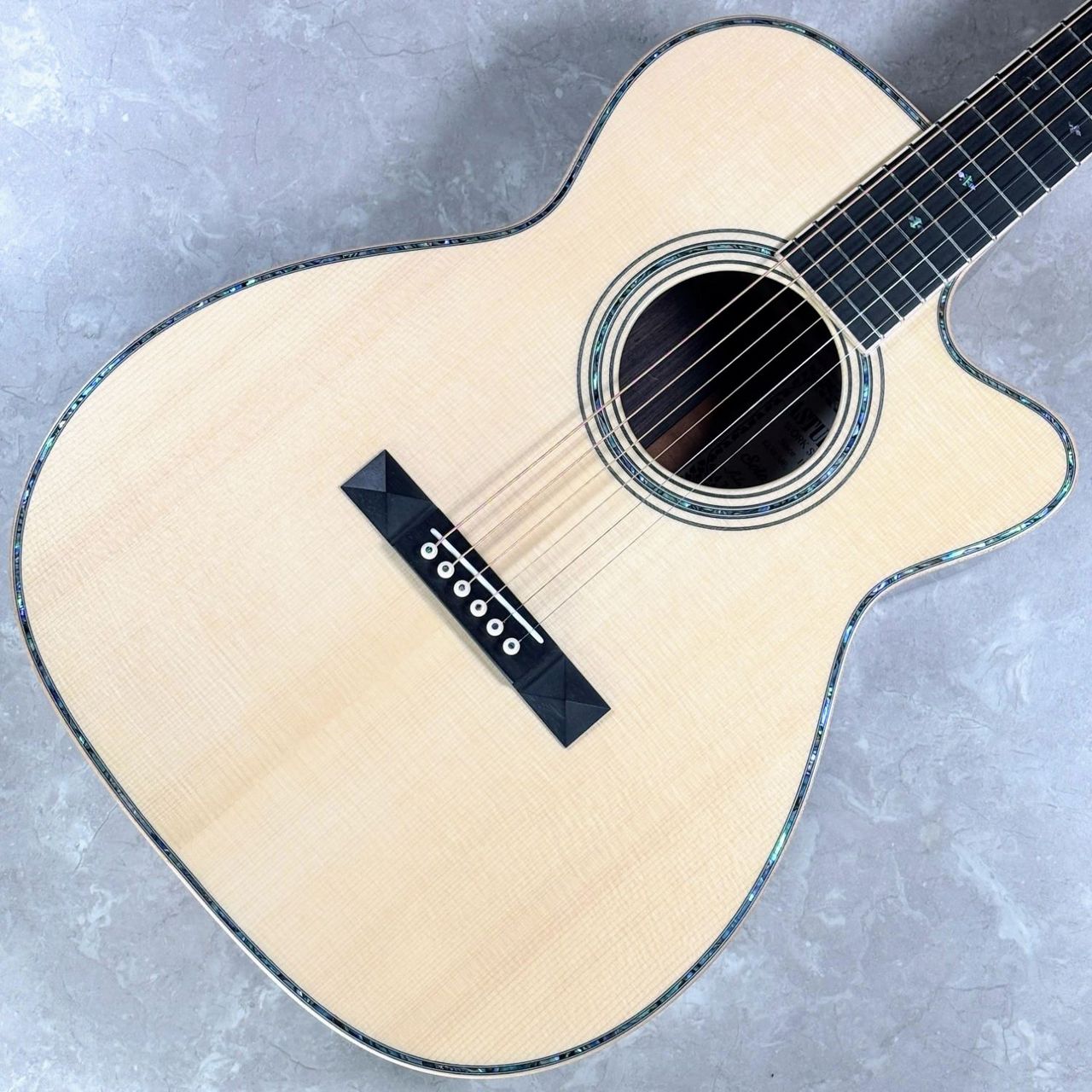 ASTURIAS SOLO PREMIUM ソロ プレミアム スーパーライトケース付属