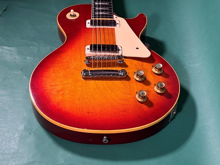 Gibson LES PAUL DELUXE CS （ビンテージ）【楽器検索デジマート】
