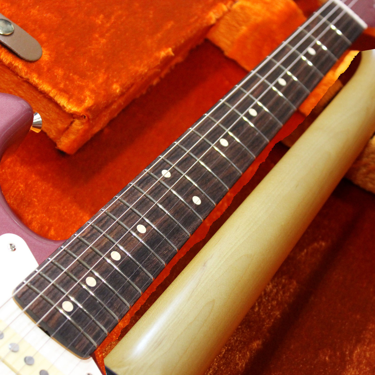 Fender Limited Char Stratocaster Burgundy 2024年製です（中古