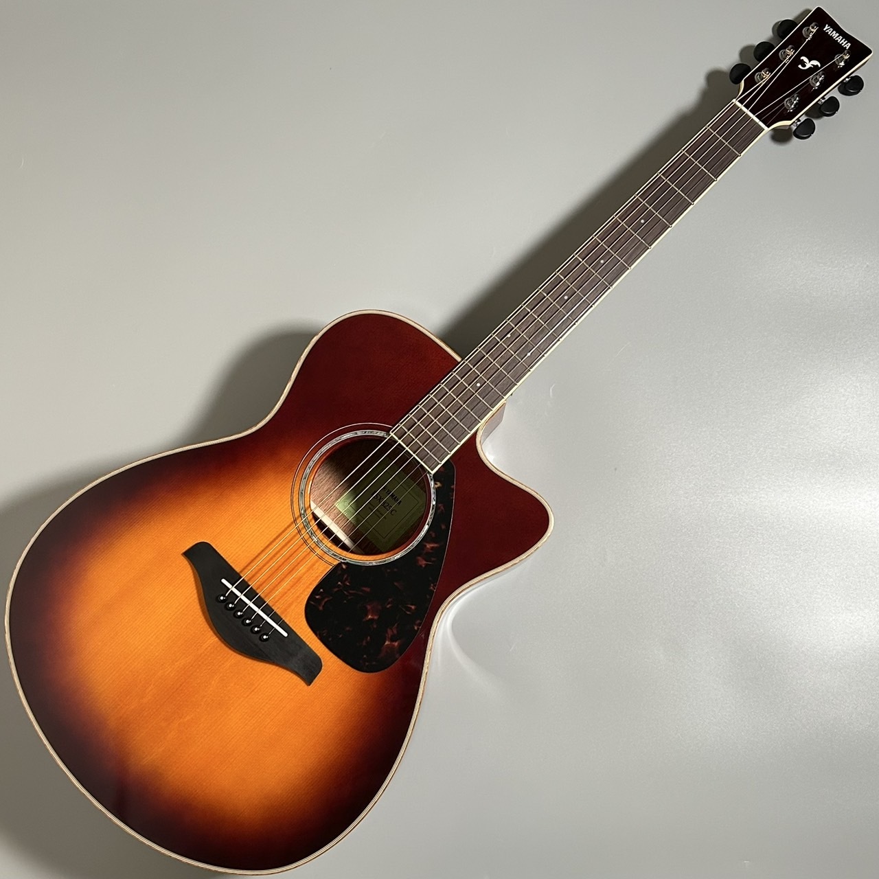 YAMAHA FSX825C BS(ブラウンサンバースト) アコースティック