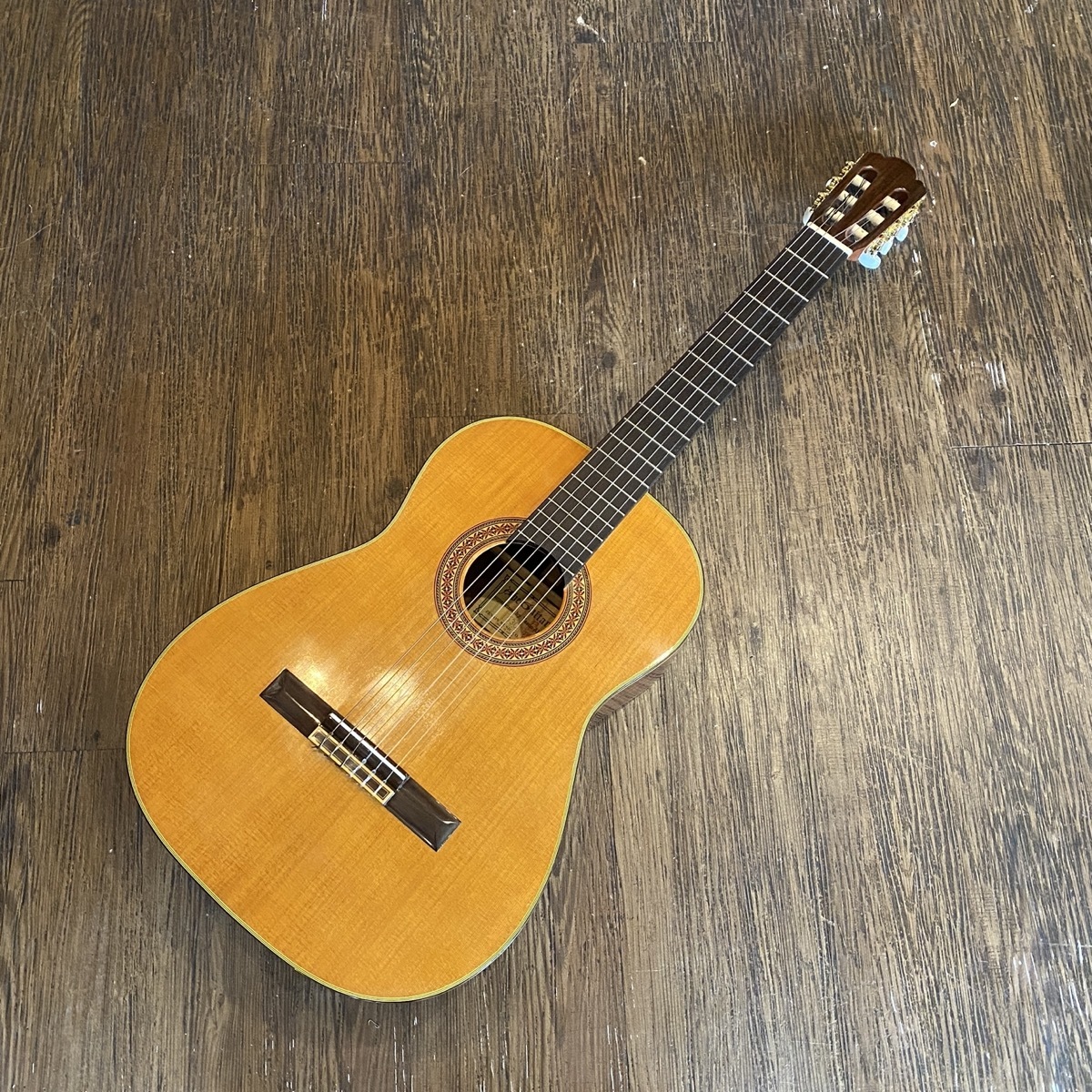 ZEN-ON Abe-530 Classical Guitar（中古/送料無料）【楽器検索