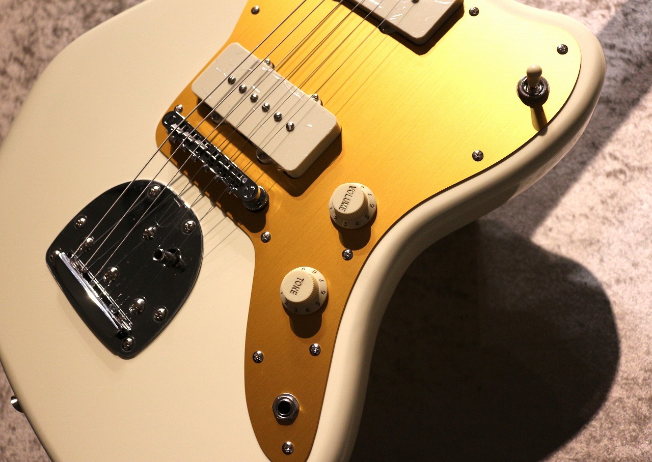 Squier by Fender 【軽量!】【人気モデル!】J Mascis Jazzmaster