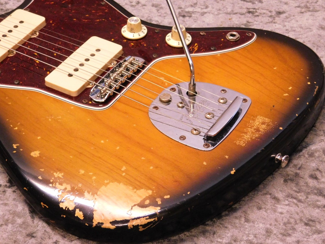 Fender JazzMaster '77（ビンテージ）【楽器検索デジマート】