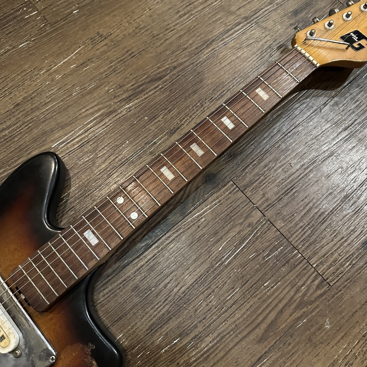 メンテ済 Guyatone KG-35 ビザールギター 1970's 日本製 KG352.JPG