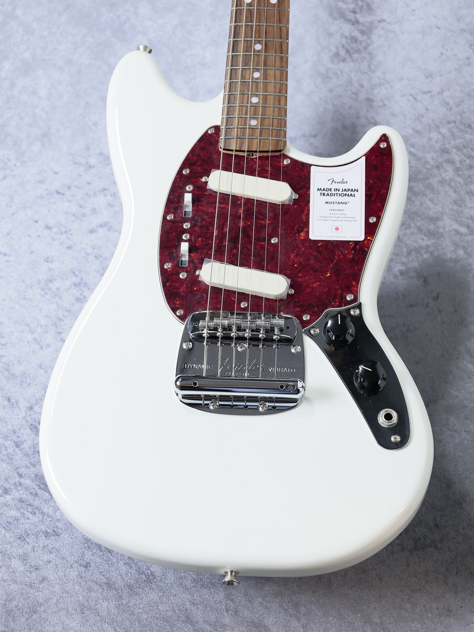 美品 Fender Japan Traditional II 60s ムスタング Fender Made in Japan Traditional II 60s Mustang -Olympic