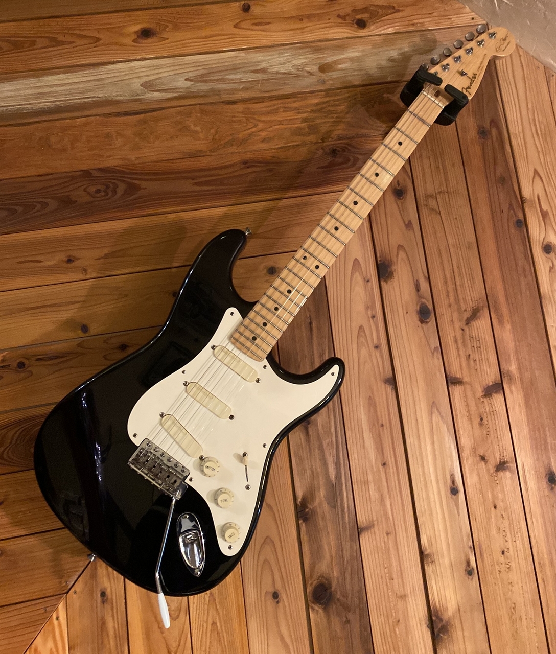 Fender Eric Clapton Stratocaster Blackie LACE SENSOR PU（中古 