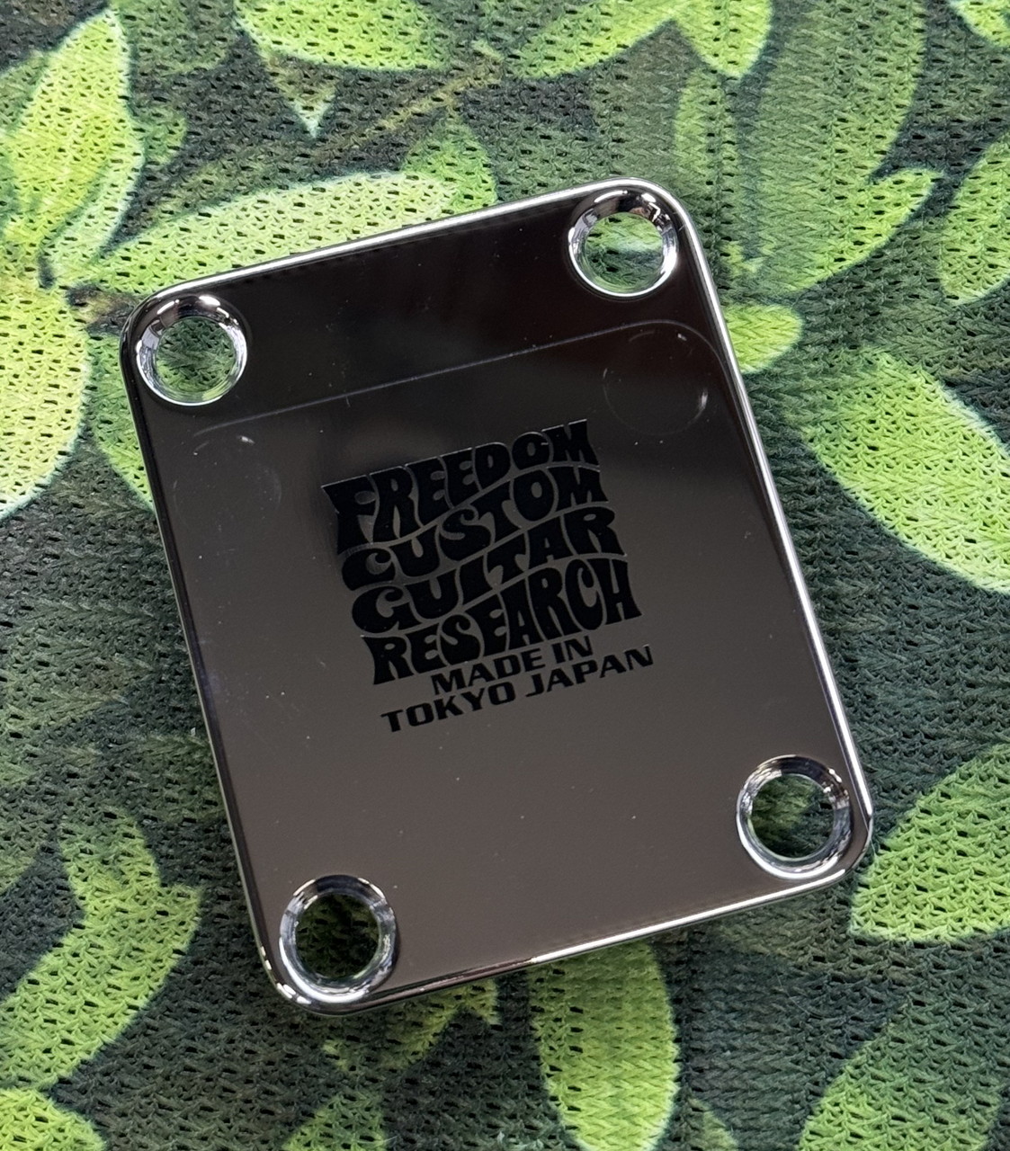 FREEDOM CUSTOM GUITAR RESEARCH Tone Shift Plate (2ミリ)【USED