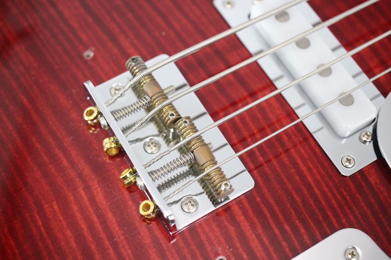 VOX VBW-2500 / Black cherry / ティアドロップベース VOX VBW-2500 / Black cherry / ティアドロップベース 値下げ》【VOX