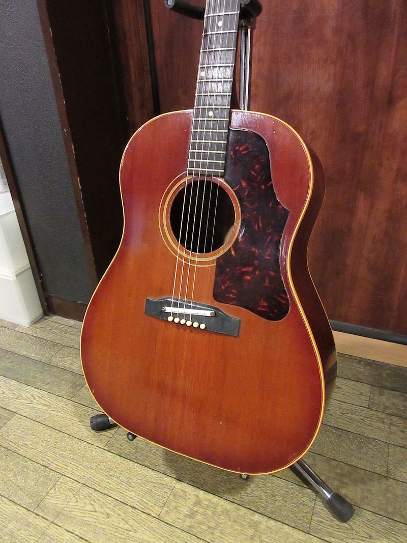 Gibson 1963 J-45 Cherry Sunburst（ビンテージ）【楽器検索デジマート】