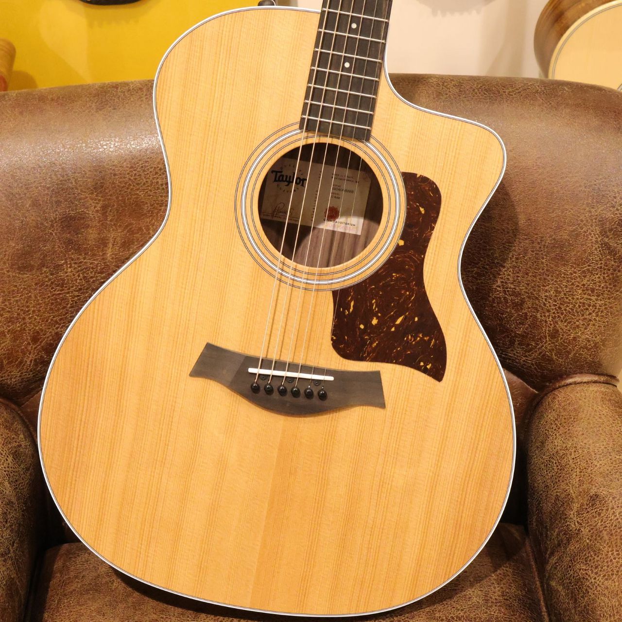 Taylor 214ce Walnut（新品/送料無料）【楽器検索デジマート】
