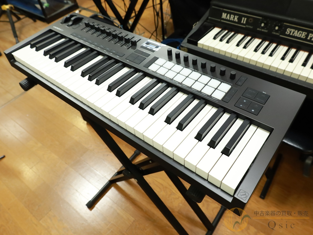 Novation Launchkey 49 MK4 [VM241]【神戸店在庫】（中古）【楽器検索デジマート】