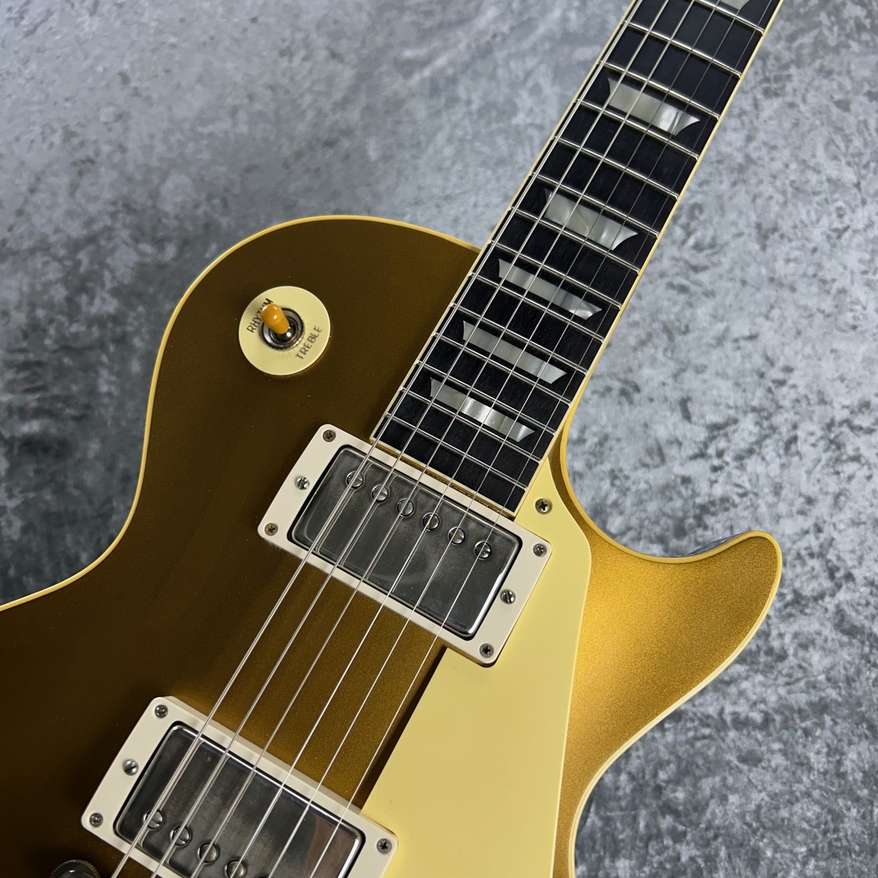 スト－ム　レスポ－ル　中古　美品‼️ シルバ－系の色 Gibson Custom Shop 【最新2026年製】Historic Reissue 1957 Les Pau