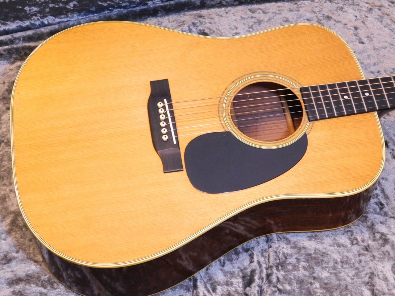 Martin D-28 '72 w/Blue Case（ビンテージ）【楽器検索デジマート】