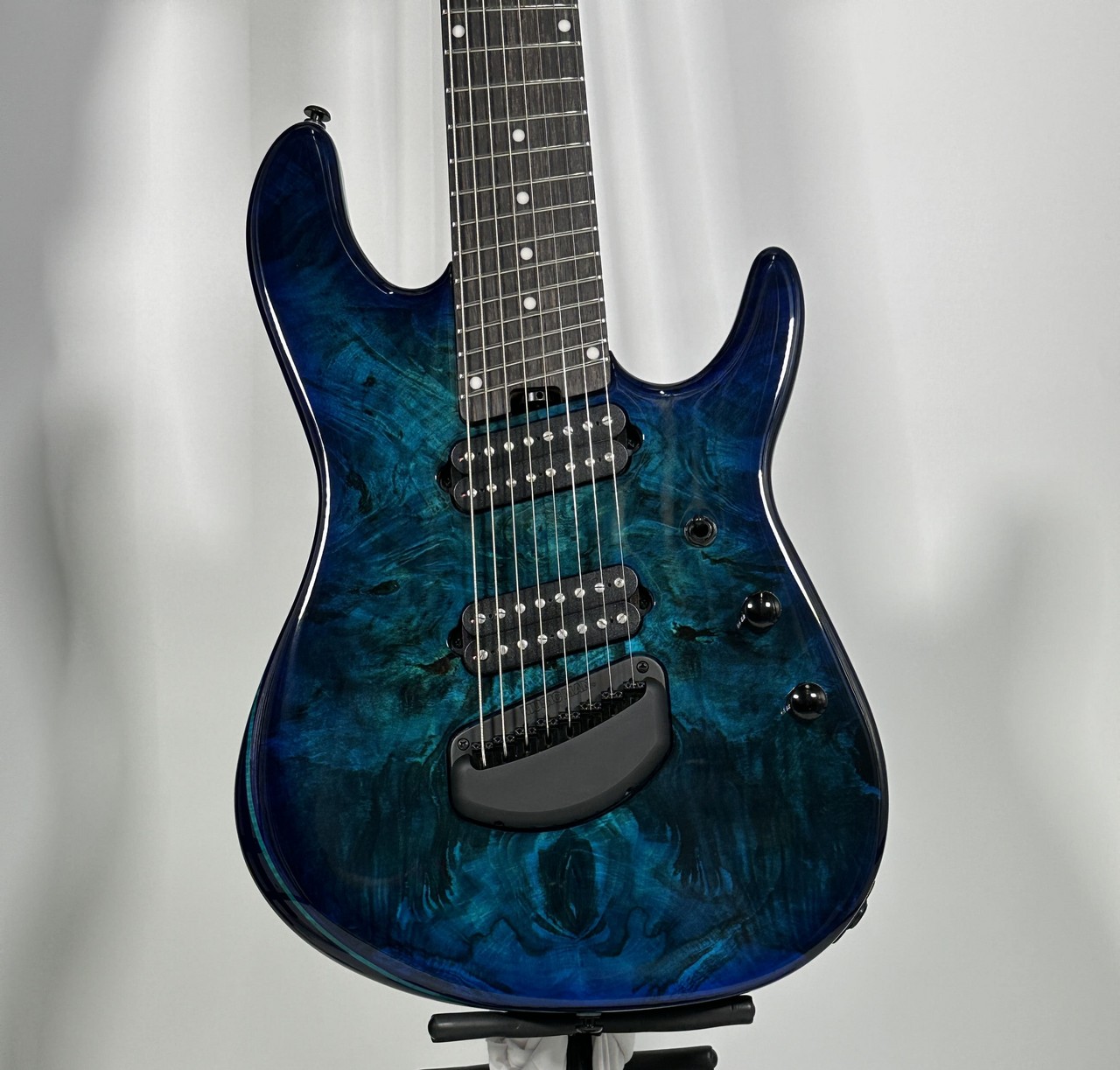 MUSIC MAN Jason Richardson 8 Strings Cutlass「Water Temple」 明日