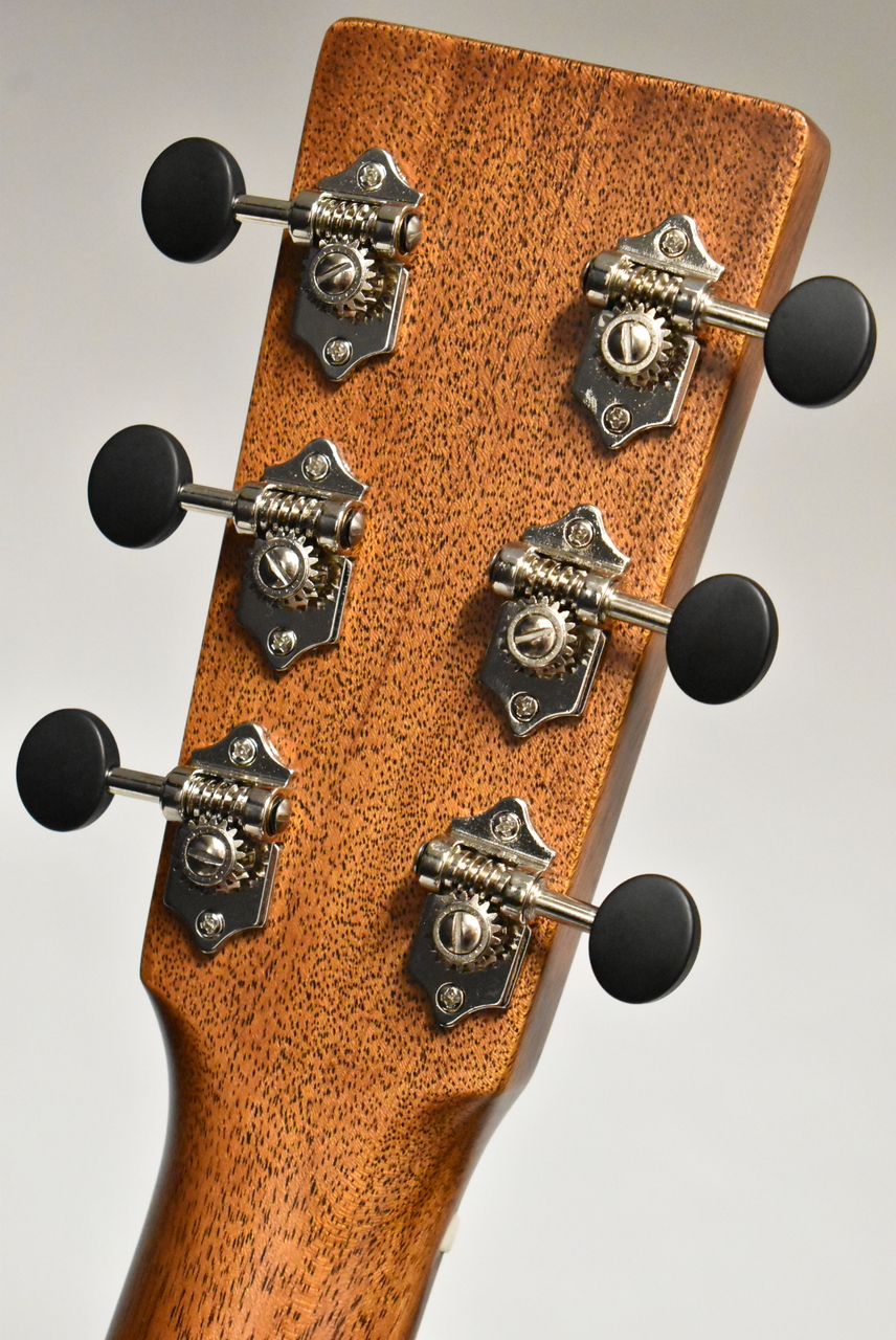 Martin 00-15M #2954966 【オールマホガニー総単板ボディ