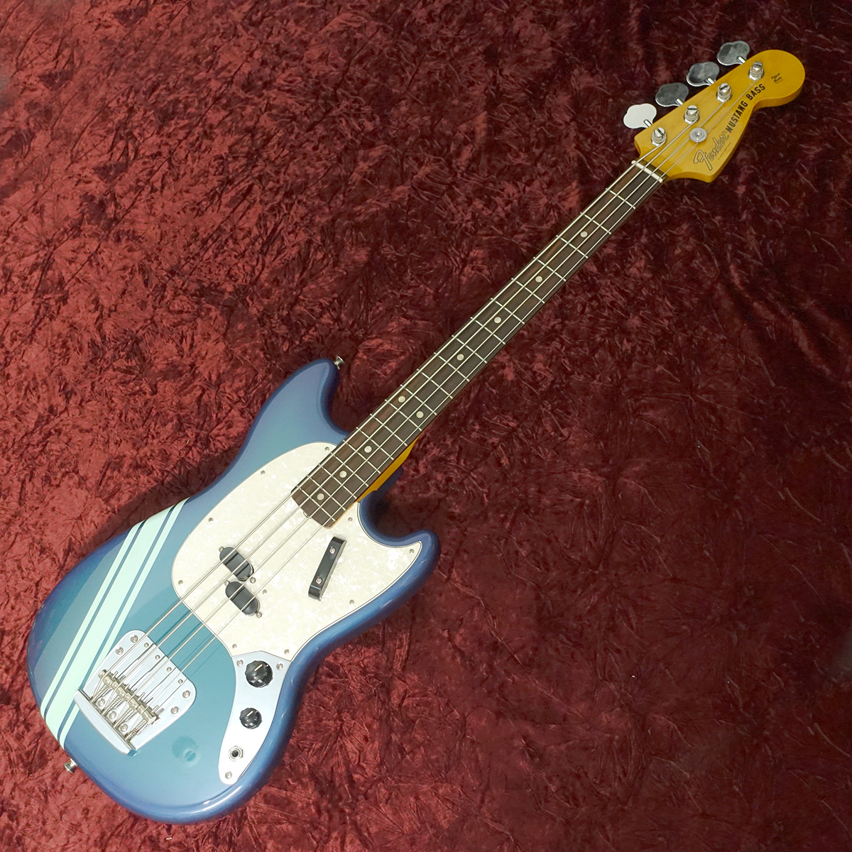 Fender Vintera II 70s Competition Mustang Bass Competition