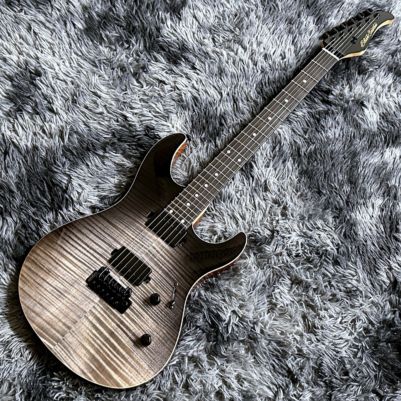 Black Smoker Futura-S HH Stem Wave Black 4A Flame Maple Top,Fiji