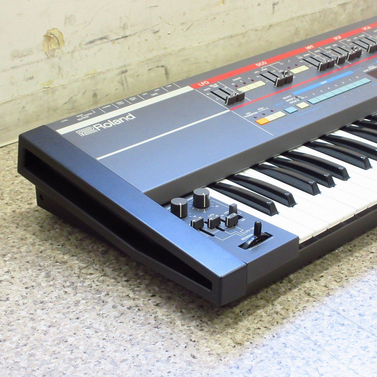Roland JUNO-106 -初期型- 