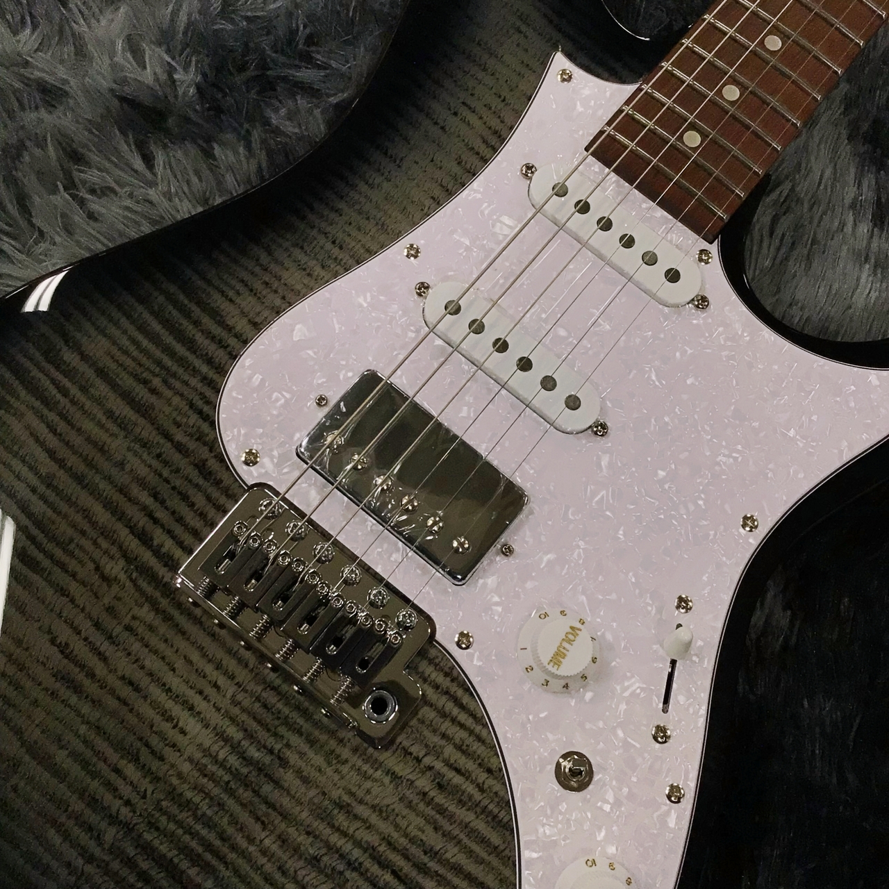 TD-S103Pi、プロキャスターPR12Bi　 2台セット Ibanez AZ22S1F-TKS (Transparent Black Sunburst)【オンライン