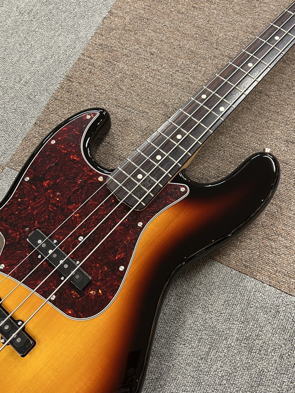 Fender Made in Japan Traditional 60s Jazz Bass, Left-Handed