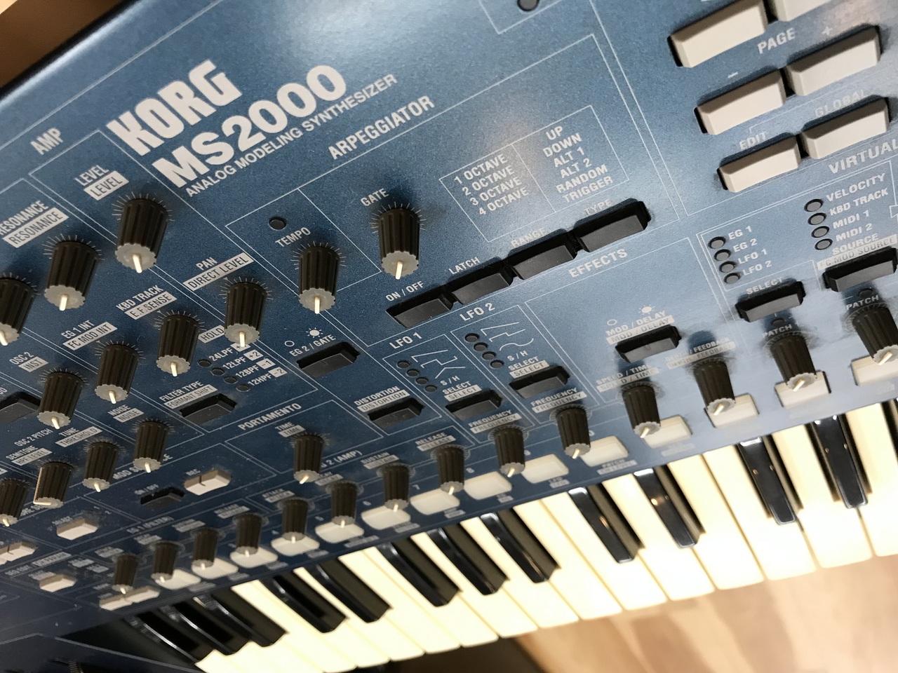 KORG MS2000 アナログシンセサイザー KORG MS2000 Analog Modeling Synthesizer（中古）【楽器検索デジマート】