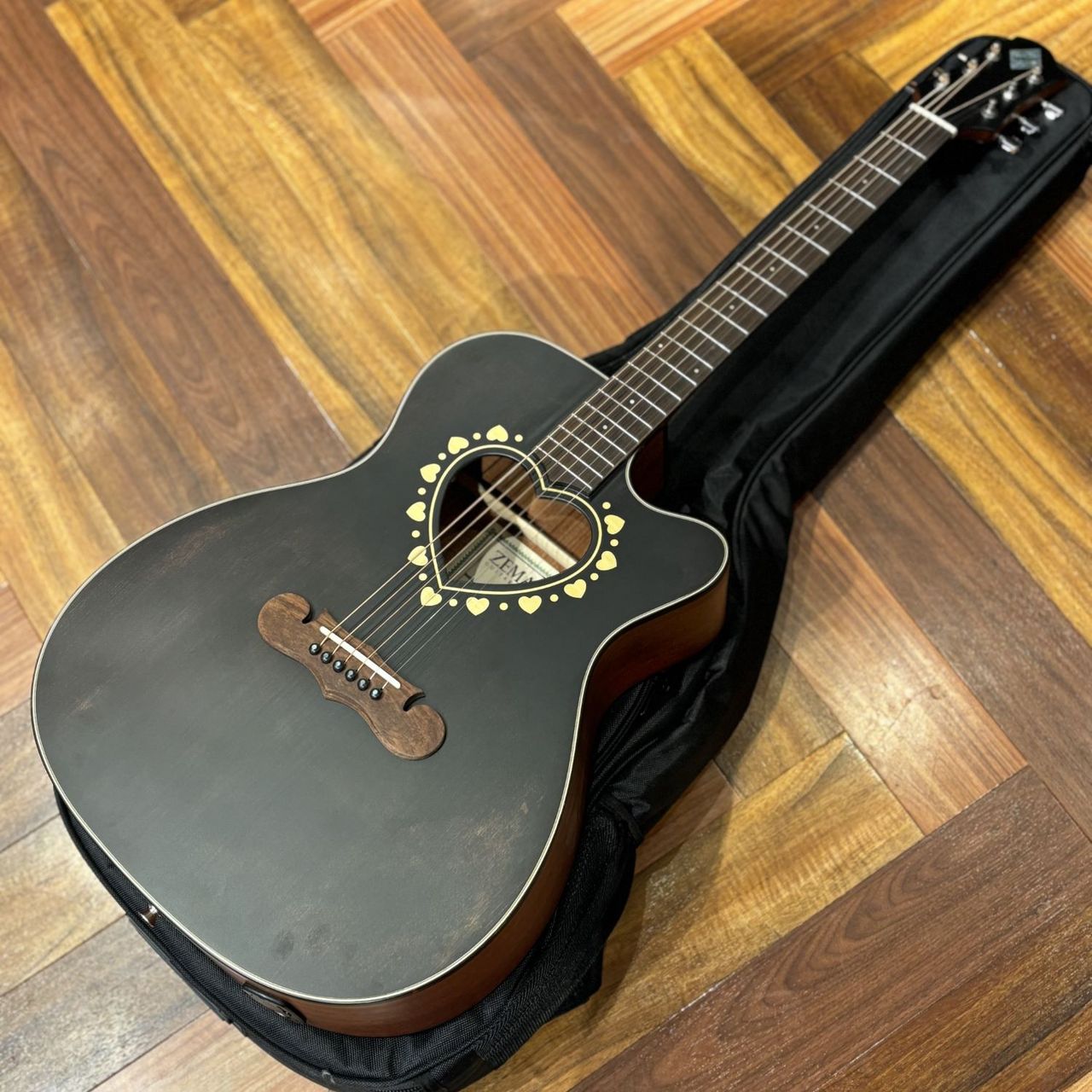 Zemaitis CAF-85HCW-DBK W/C エレアコギター（新品/送料無料）【楽器