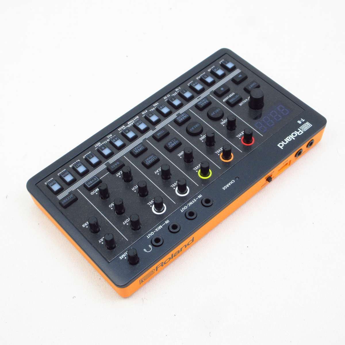 Roland T-8 