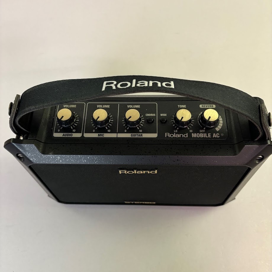 〚美品〛✦Roland Mobile AC アコースティックギター用アンプ✦ 美品〛✦Roland Mobile AC アコースティックギター用アンプ