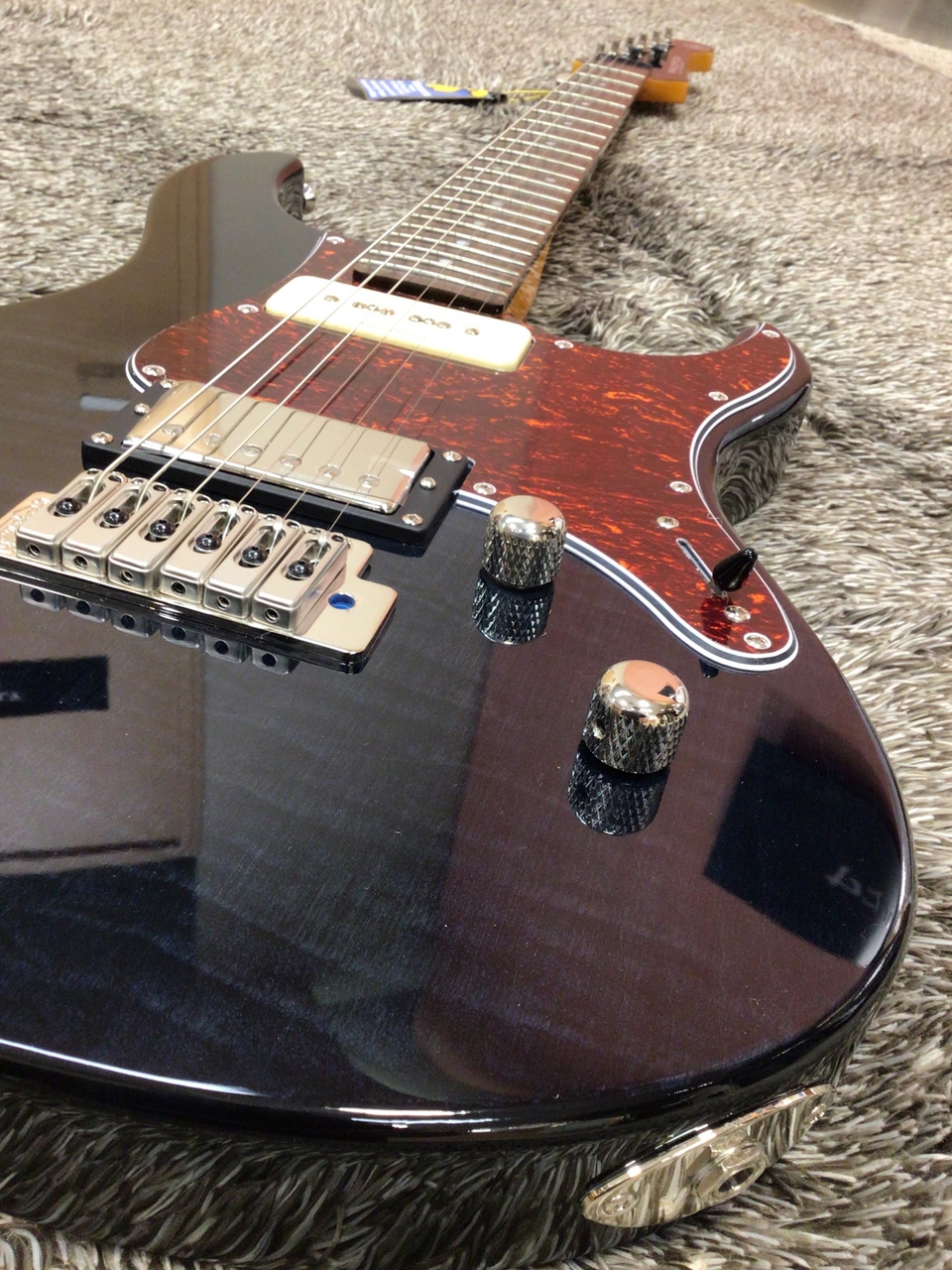 YAMAHA PACIFICA 611VFM TBL(トランスルーセントブラック)【大人気