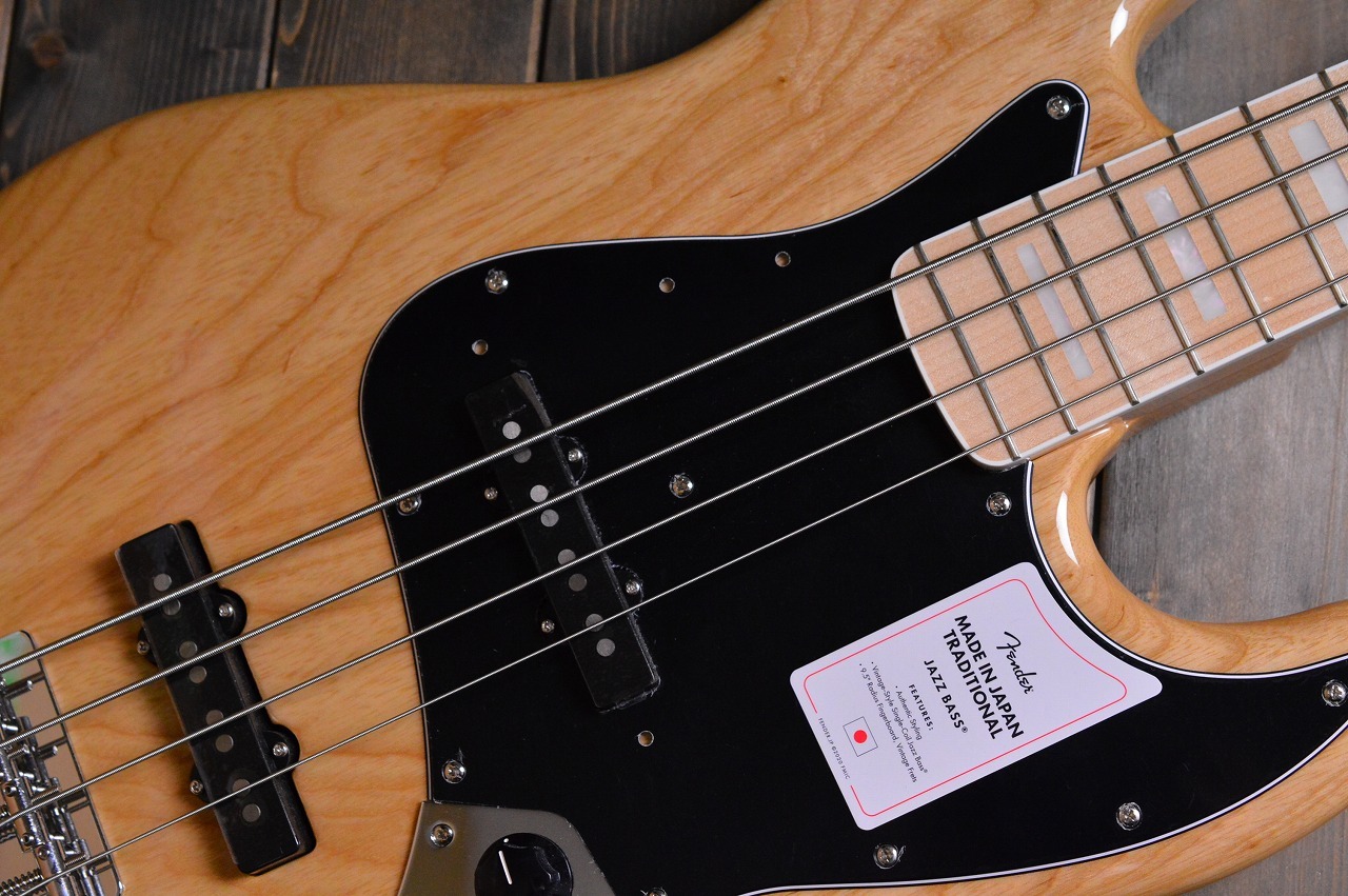 Fender Made in Japan Traditional 70s Jazz Bass Maple Fingerboard