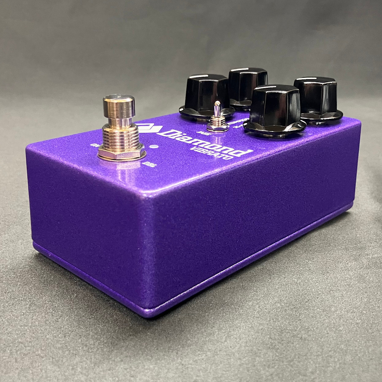 DIAMOND Guitar Pedals VIBRATO【ダイヤモンドペダルズ/ヴィブラート