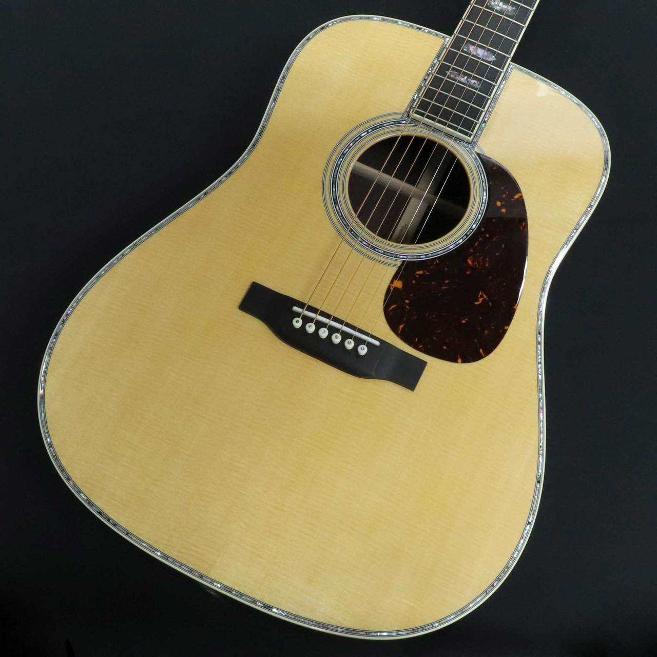 Martin D-45 Standard