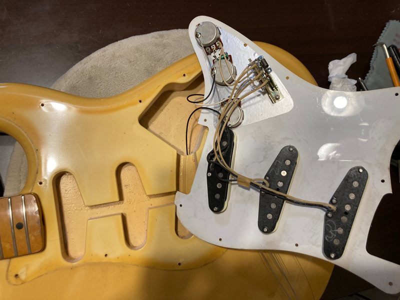 Fender Japan ST67-85 VWH（中古）【楽器検索デジマート】