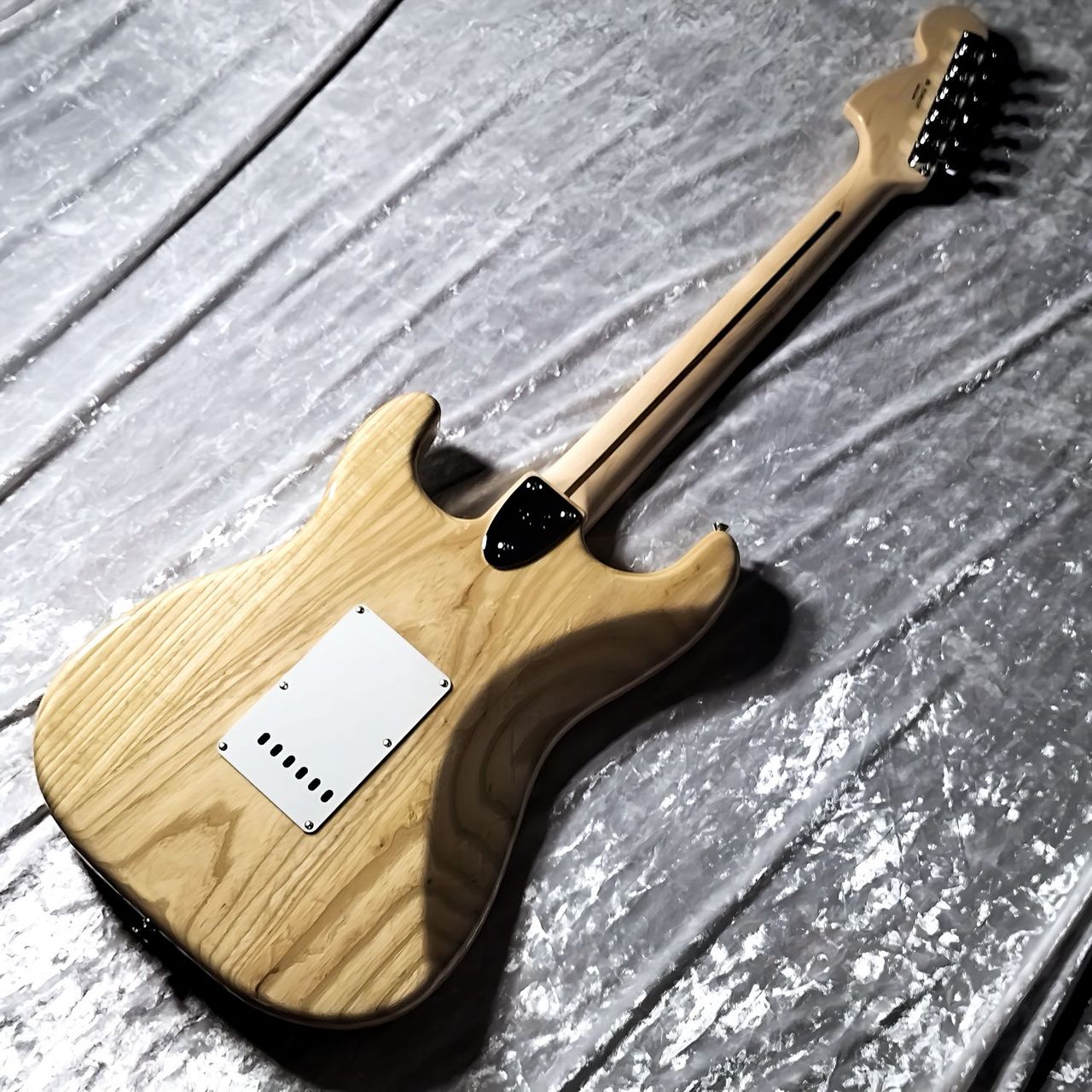 Fender Stratocaster ナチュラル Fender Japan Hybrid II Stratocaster with Maple FB in Vintage