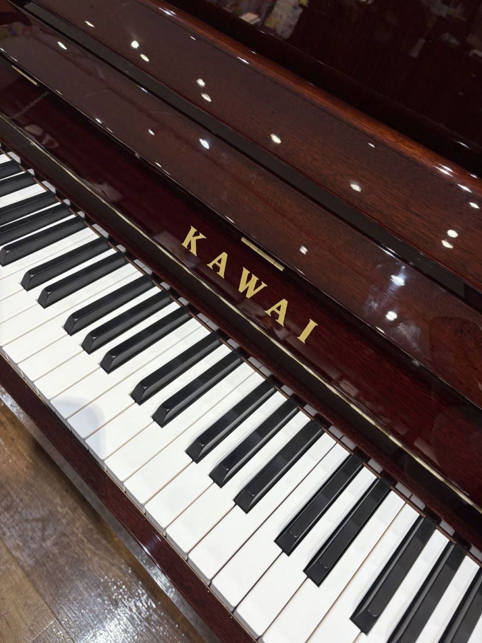 KAWAI K-114SN マホガニー艶出し塗装仕上げ アップライトピアノ 88鍵盤