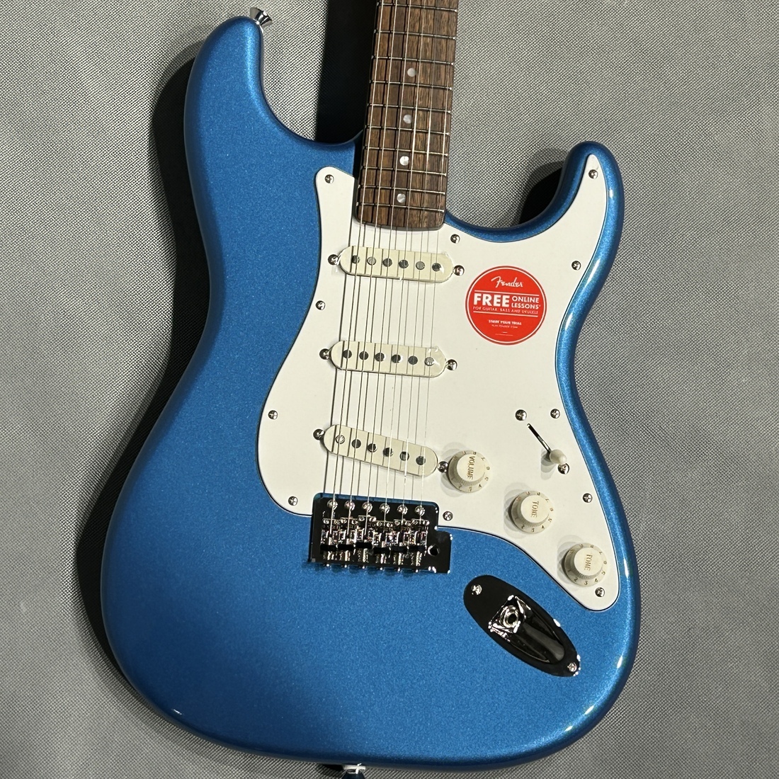 水色のSquier ストラト美品 SQUIER スクワイヤー Classic Vibe 60s Stratocaster Lake