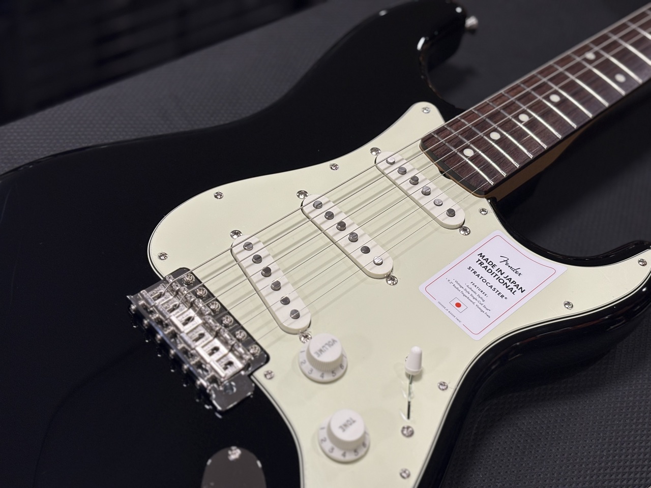 Fender Made in Japan Traditional 60s Stratocaster Black