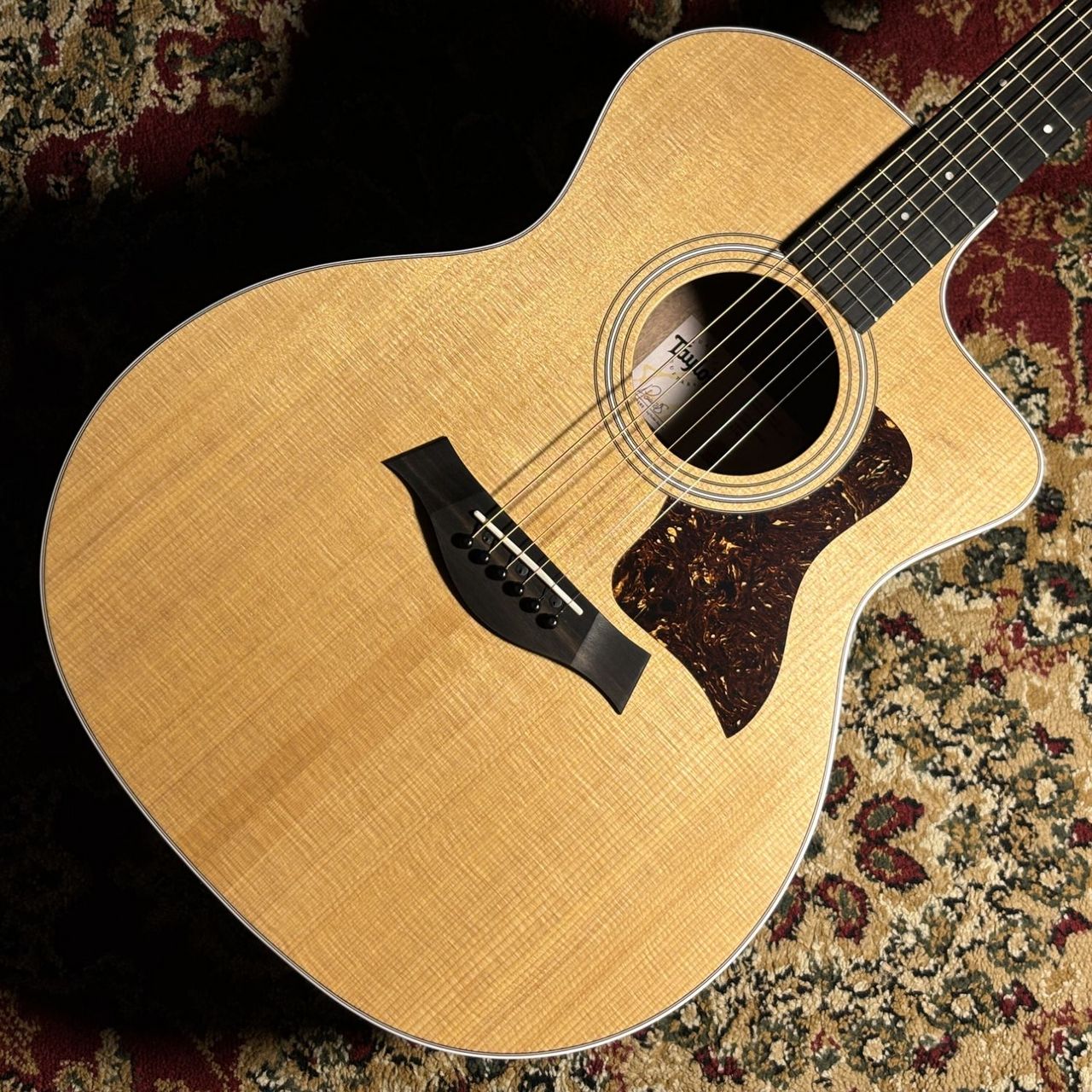 Taylor 214ce Walnut【現物画像】（新品/送料無料）【楽器検索デジマート】