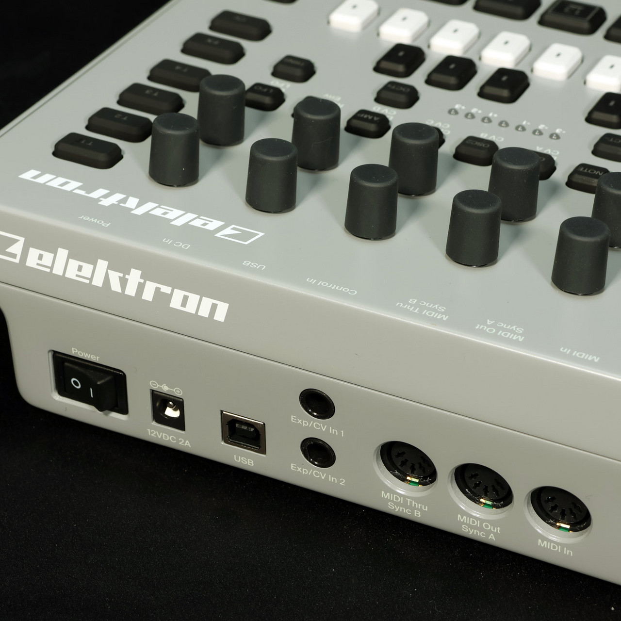 elektron Analog Four MKII 【福岡店】（中古/送料無料）【楽器検索