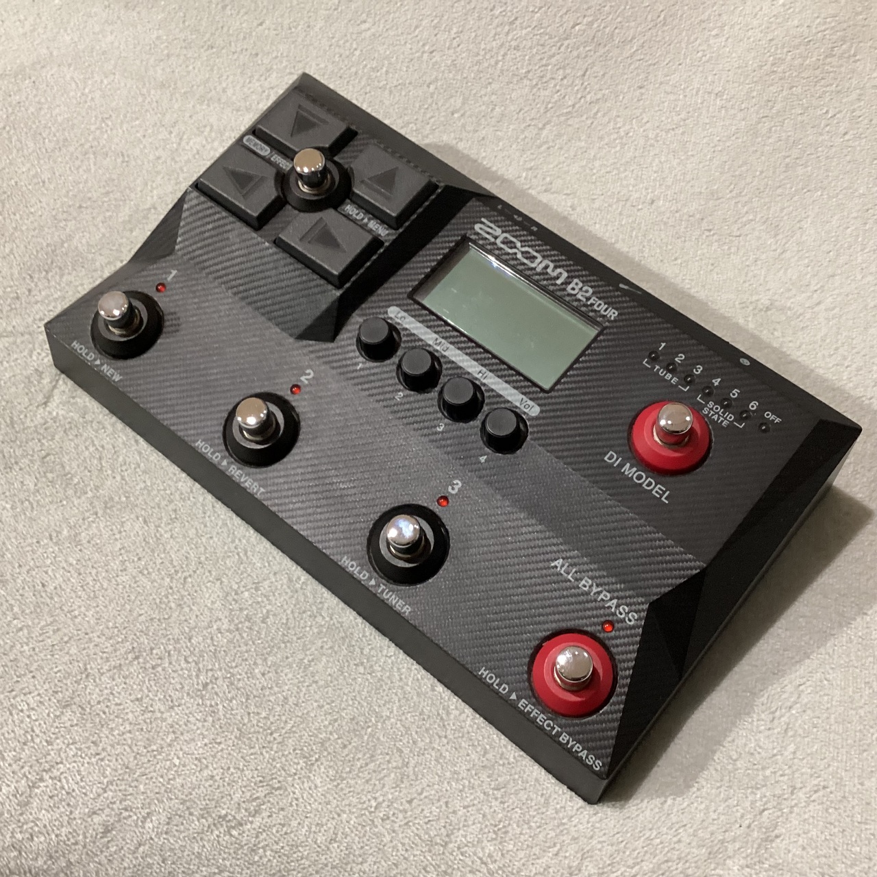ZOOM B2 FOUR（中古）【楽器検索デジマート】