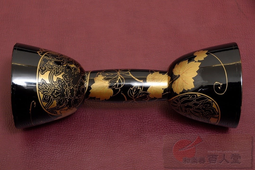 小鼓胴 【和楽器大決算SALE!!】小鼓胴 瓢箪葵蒔絵小鼓胴、古革